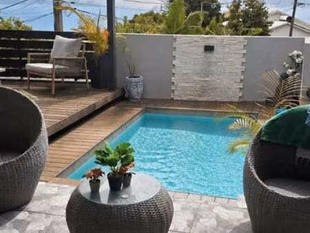 villa f4 avec piscine