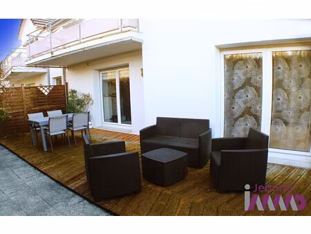 a vendre appartement t4 avec terrasse  garage et parking