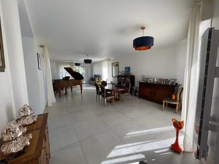 maison - 6 pièce(s) - 170 m2