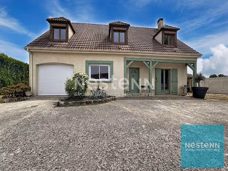 maison en très bon état général avec 5 chambres et un jardin de plus de 1100 m² à thoury f