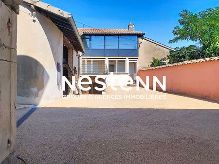 maison pruzilly 4 pièces 125 m2 avec dépendances et piscine