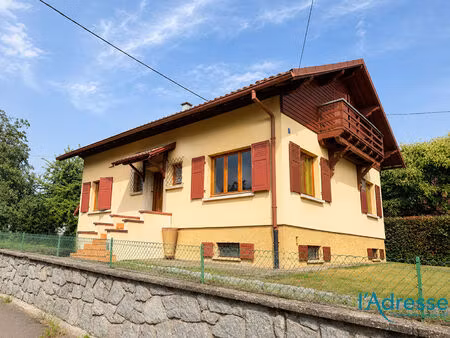 maison de plain-pied de 83 24 m² sur un terrain de 6 60 ares ? à rénover