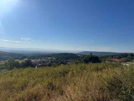 a vendre  magnifique terrain à bâtir  à châtel-guyon
