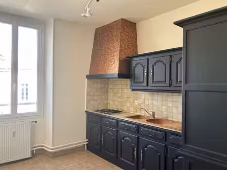 appartement t2 avec pièce annexe - mareuil-en-périgord