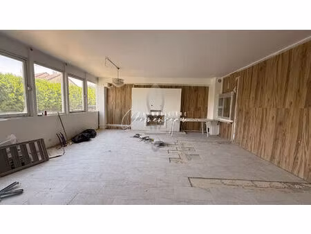 à louer ? local commercial de 280 m² à orgeval (rn13)