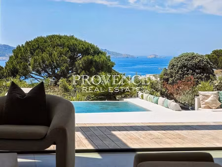 location meublée maison 7 pièces 303 m² à marseille 7ème (13007)  27 000 €