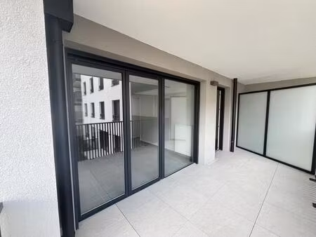 appartement t2- neuf- centre ville
