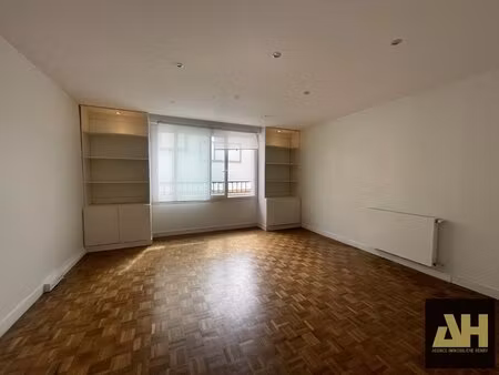 brest saint-martin - appartement t3 de 67 m² - excellent etat - terrasse - ascenseur