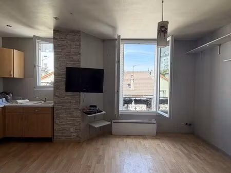 appartement 2 pièces - ivry-sur-seine