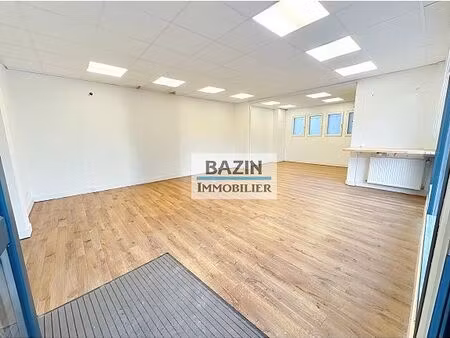 local professionnel - 40m ²