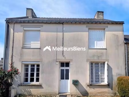 56130 camoel- maison de bourg 110 m2 - 3 chambres  terrain de 249 m²