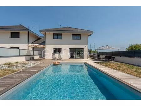 maison contemporaine avec piscine – dpe a/a