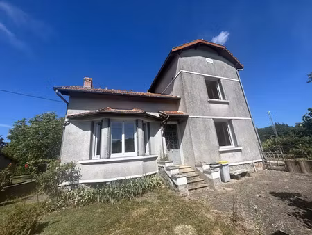 vente maison 5 pièces 109 m² à hiesse (16490)  80 500 €