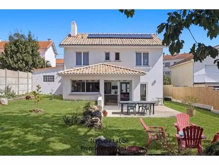 maison pornic centre 6 pièce(s) 155 m2 - terrain clos de 722 m²