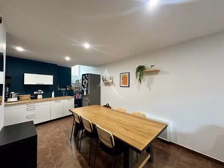 maison meublee et renovee a pezens
