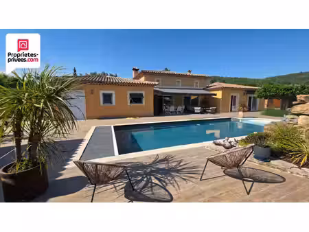 villa plain pied 7 pieces 203 m2 piscine et terrain paysager de 2500 m2