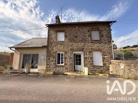 maison traditionnelle à ambrières-les-vallées (53300)