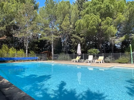 maison 7 pièces - 250 m²