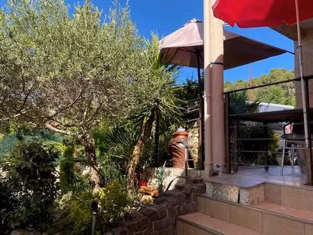 belle villa de plain pied sans aucun vis a vis dans un cadre privilegie