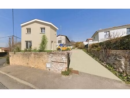 terrain de 248 m2 avec permis de construire pour une maison de 72 m2