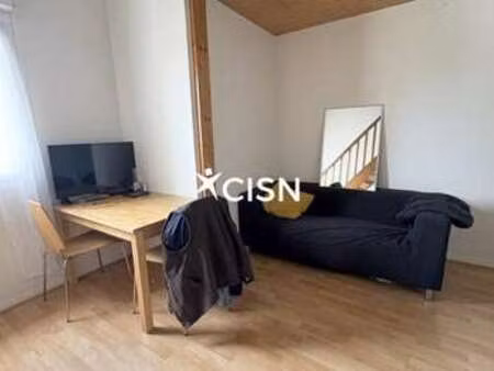 location appartement 2 pièces à nantes (44000) : à louer 2 pièces / 24m² nantes