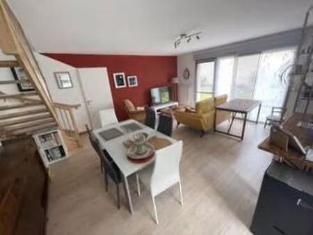 location maison à saint-herblain bourg-solvardière-pelousière (44800) : à louer / 93m² sai