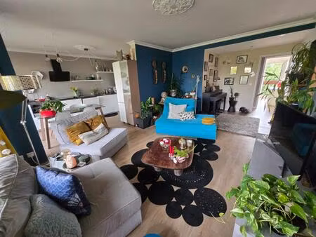 bel appartement avec parking et cave