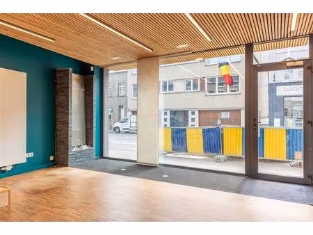 surface commerciale à louer à chaussée de waterloo 998 uccle (vbe47549)