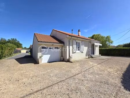 maison de plain-pied rénovée – dépendance aménagée – terrain 1000 m² – randan