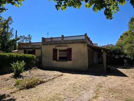 villa de plain-pied 4 chambres  travaux à prévoir