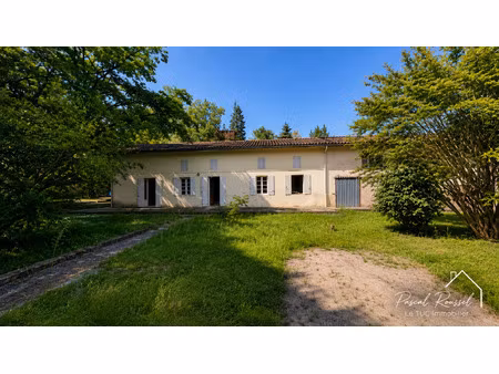 longere de caractere-270 m2-3 5 hectares de bois-dépendances