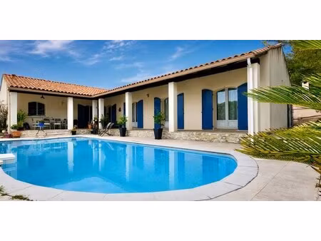 grande villa familiale avec piscine
