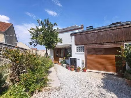 sermaises centre  maison en pierre 3 chambres  cour  garage
