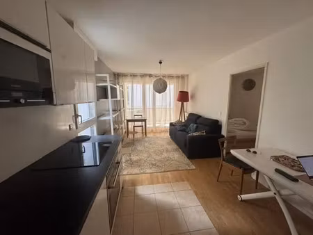 location appartement 2 pièces 42 m² à montreuil (93100)