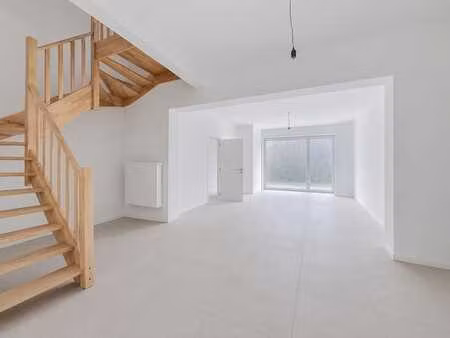 appartement deuplex renove - 3 chambres + jardin !