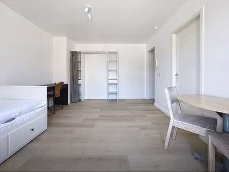 studio moderne à louer à gembloux