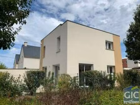 location maison à fleury-sur-orne (14123) : à louer / 103m² fleury-sur-orne