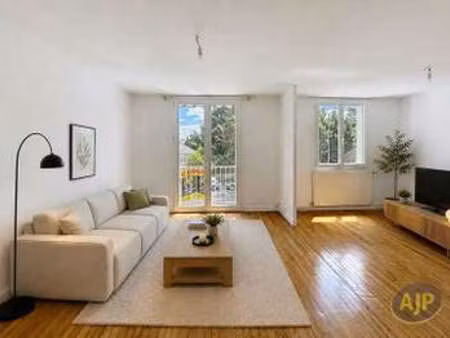 location appartement 2 pièces à cholet (49300) : à louer 2 pièces / 55m² cholet