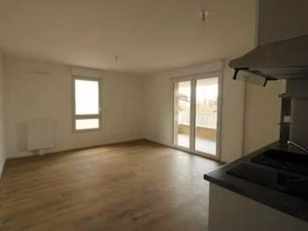 location appartement 2 pièces à nantes (44000) : à louer 2 pièces / 44m² nantes