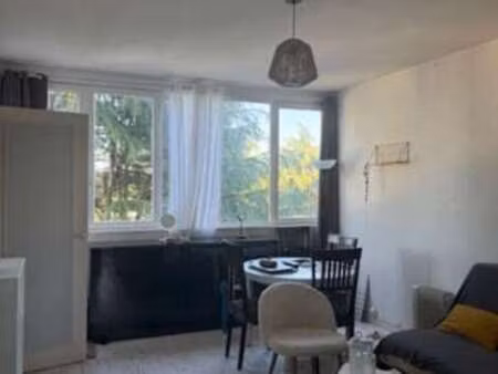 location appartement 2 pièces à orvault (44700) : à louer 2 pièces / 43m² orvault