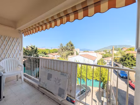 spacieux appartement t4  lumineux avec ascenseur et terrasse