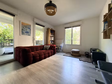 location appartement 4 pièces 75 m² à guyancourt (78280)