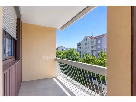 appartement de 4 pièces de 86 m² à lyon 3