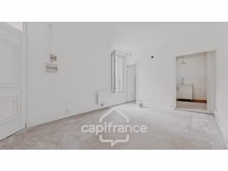 montreuil  limite vincennes-studio 22 90 m2-8mn à pied rer a vincennes 8 mn métro l9  10 m