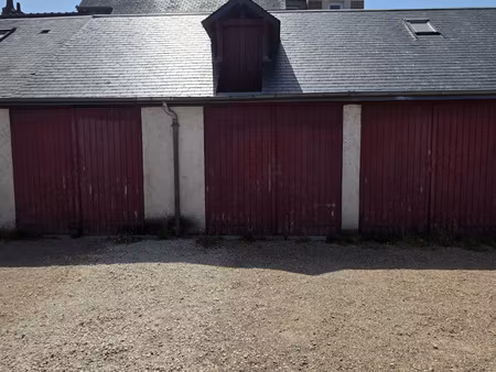 garage - amboise - hyper centre ville