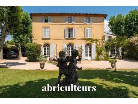 maison de prestige 395m² - bouc-bel-air - 6 chambres - piscine - t3 indépendant 86m2