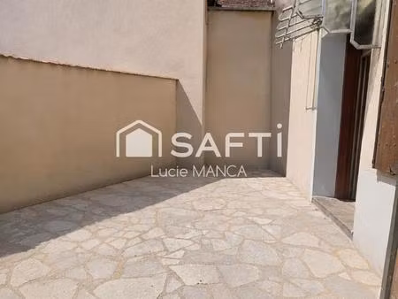 maison de ville de 90 m² avec garage  cour et potentiel d'aménagement – toucy