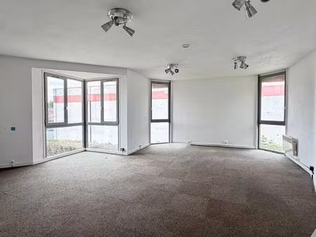 location bureaux 40 m²
