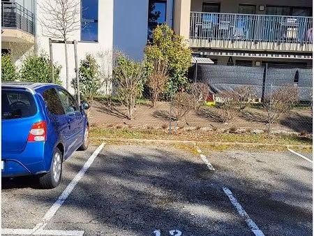parking exterieur
