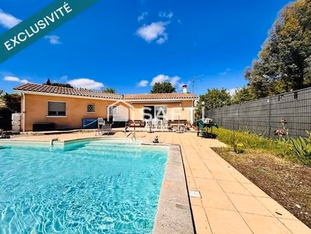 maison 3 chambres  proche du tram  au calme avec piscine